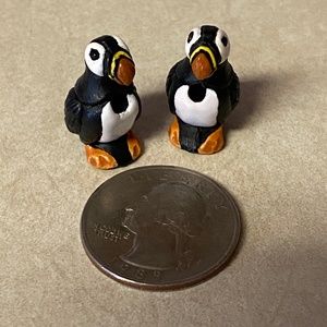 (20) Ceramic Puffin beads